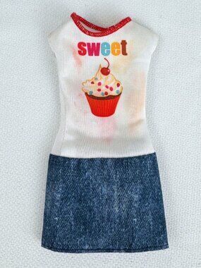 🍓5/$15 2018 Barbie Bakery Chef Dress Mattel